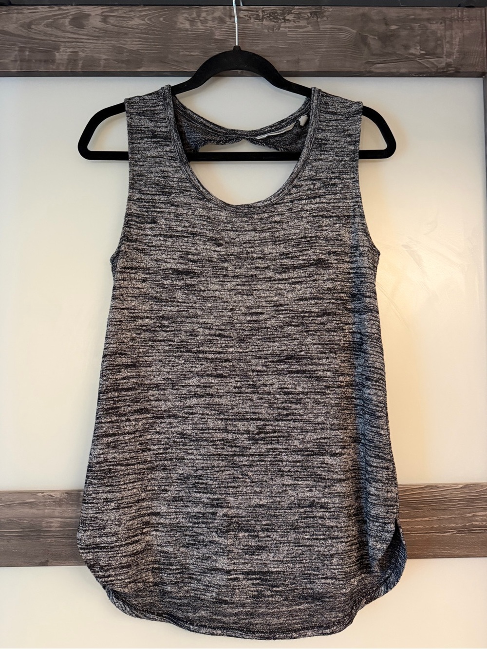 Athleta Gray Heathered Twist-Back Tank Top